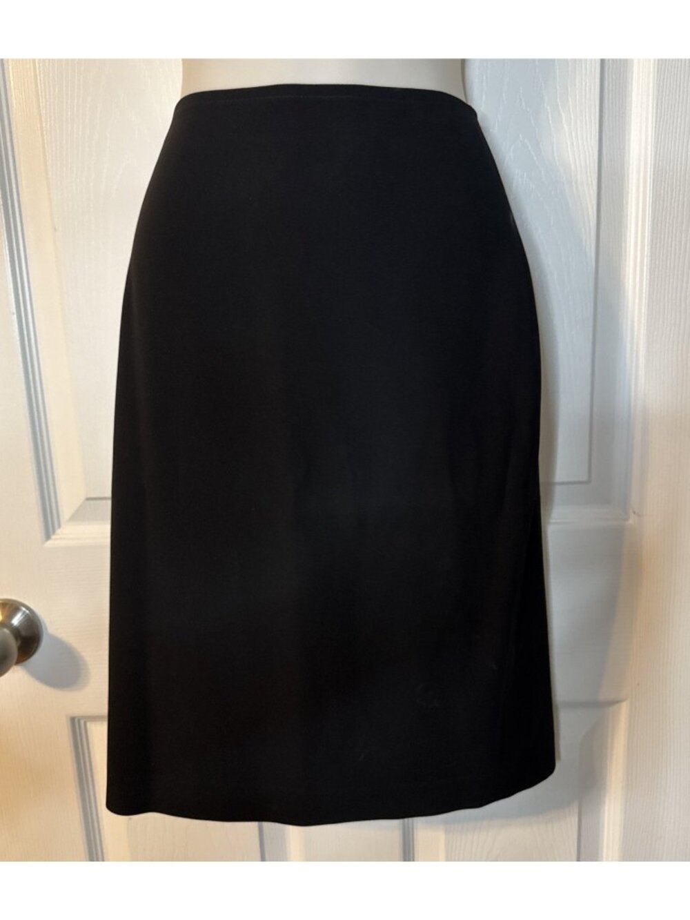 ST JOHN CAVIAR SKIRT 2 Black Classic Pencil Tri Poly Silk Spandex Flat Front